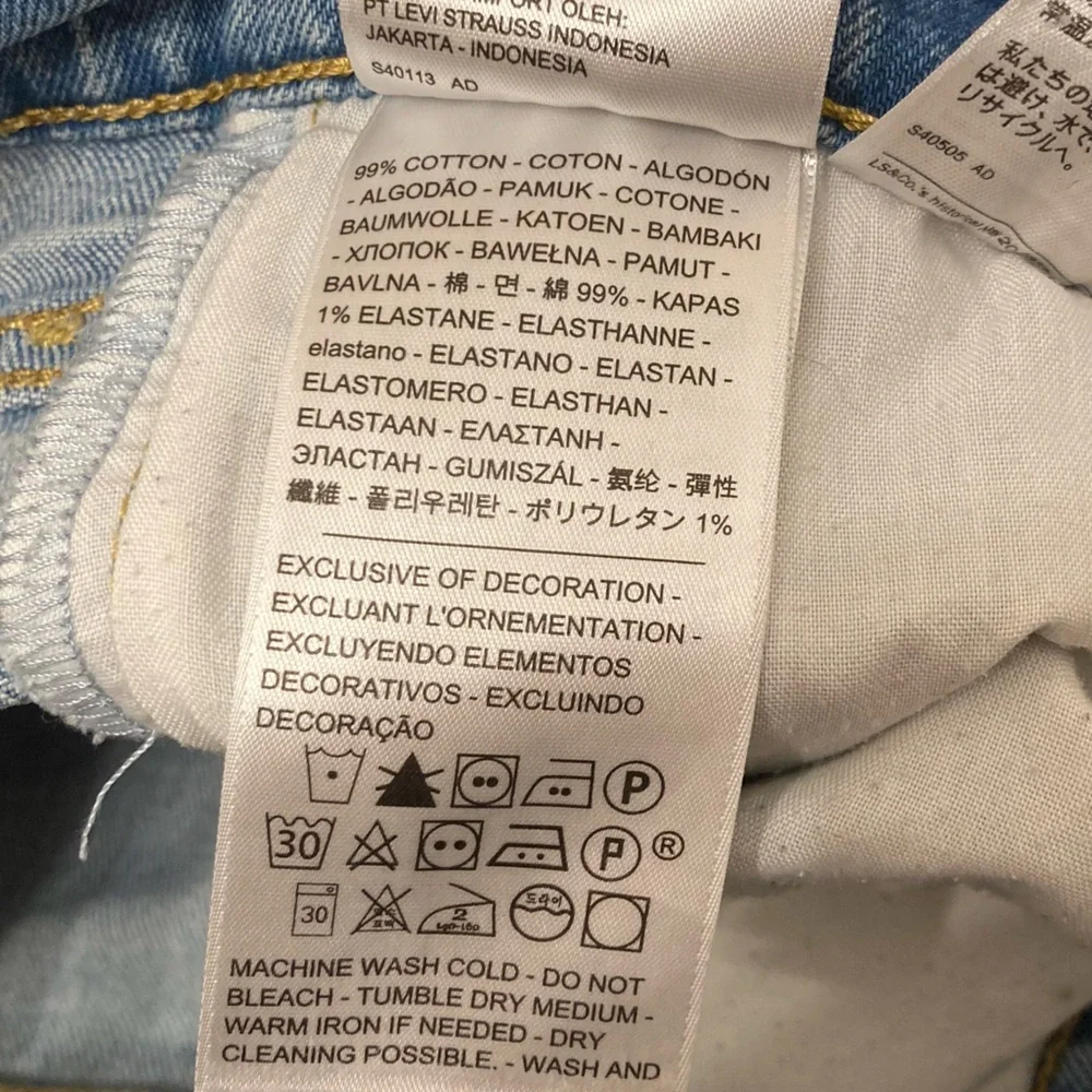 Levi’s Ribcage Straight Light Wash Denim Jeans, Button Fly, Women’s Size 25 - Picture 4 of 15